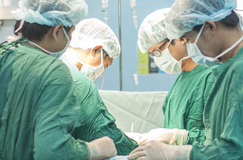 Nâng chất lượng khám chữa bệnh:Cuộc đua lớn của bệnh viện tư