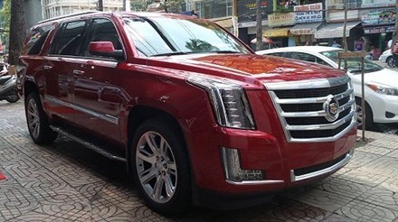 khủng long Mỹ Cadillac Escalade Platinum lướt chào bán giá hơn 7 tỷ