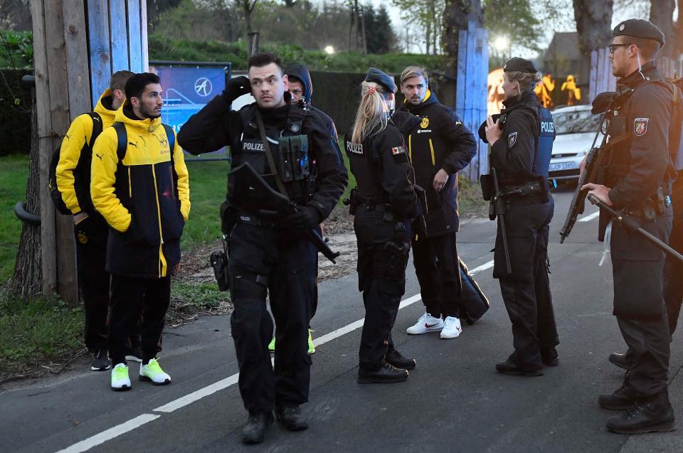 Phát hiện kẻ dùng điện thoại kích nổ bom ở Dortmund