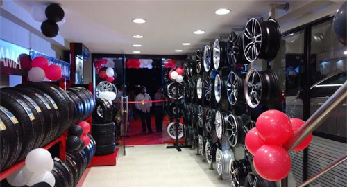 Yokohama ra mắt cửa hàng dịch vụ lốp tiêu chuẩn Nhật