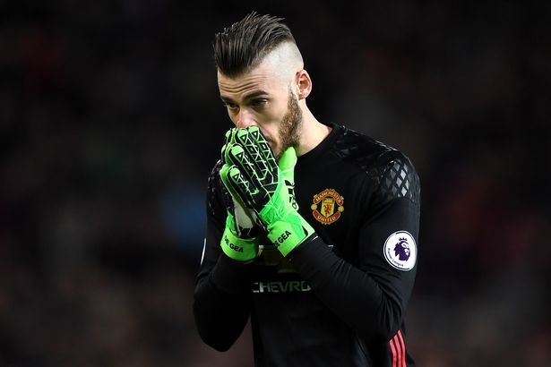 MU lo mất De Gea, Liverpool cướp Chamberlain