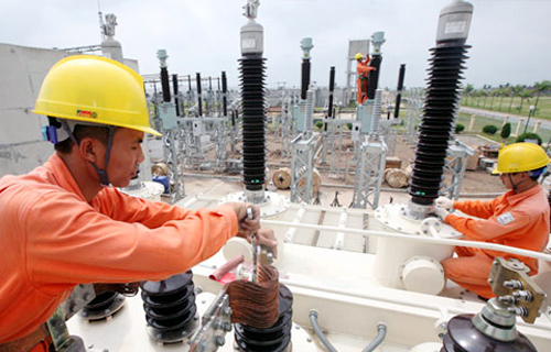 Đồng loạt tăng viện phí, chuẩn bị tăng giá điện: Nỗi lo rình rập