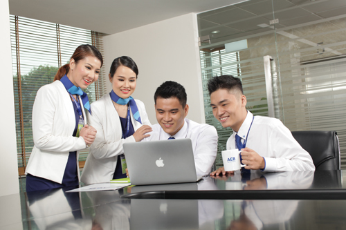 Ngân hàng chi bộn cho công nghệ, vẫn rầm rộ tuyển người