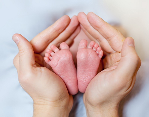 Chăm sóc trẻ sinh non: Cần cả yêu thương lẫn hiểu biết