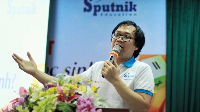“Đừng đặt vào sách giáo khoa quá nhiều trọng trách”