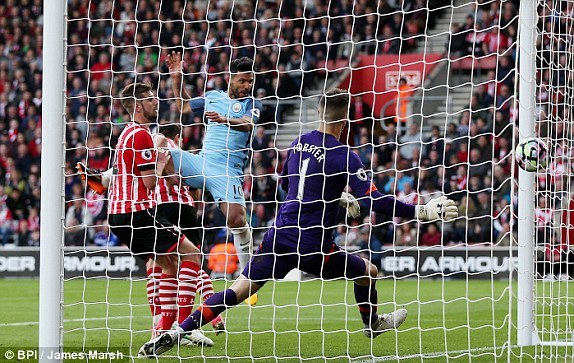 Video bàn thắng Southampton 0-3 Man City