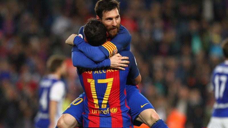 Messi chói sáng, Barca đau tim giành 3 điểm