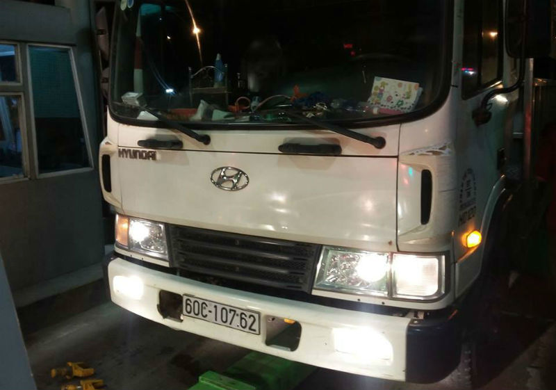 Tài xế lái xe tải cán chết thiếu tá CSGT ra đầu thú