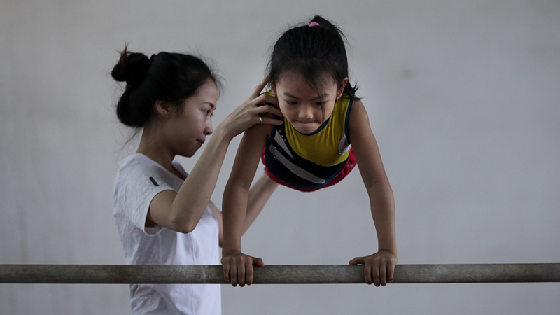 Những khoảnh khắc khổ luyện nhọc nhằn của vận động viên nhí