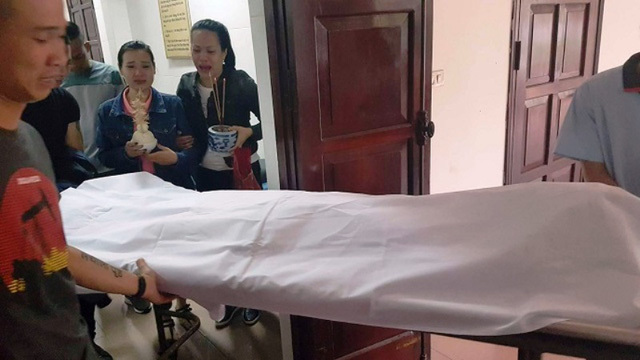 Danh tính nhóm đối tượng chém bố tử vong khi chở con