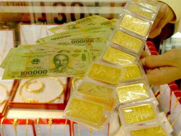 Giá vàng hôm nay 20/4: Vững trên đỉnh cao, chờ thời tăng tiếp