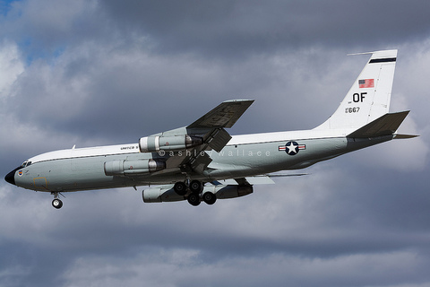 Mỹ điều máy bay đánh hơi hạt nhân tới bán đảo Triều Tiên