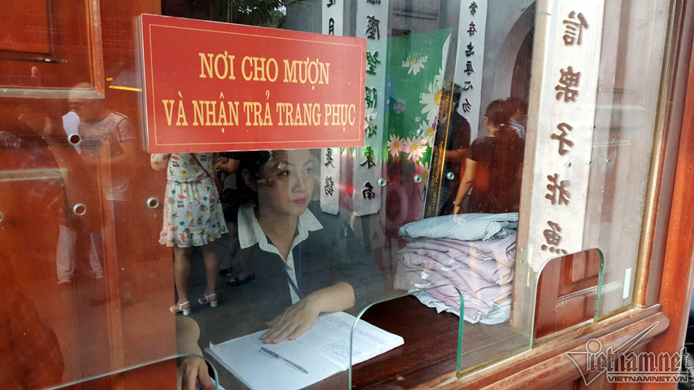 ăn mặc phản cảm, quy tắc ứng xử, đền Ngọc Sơn