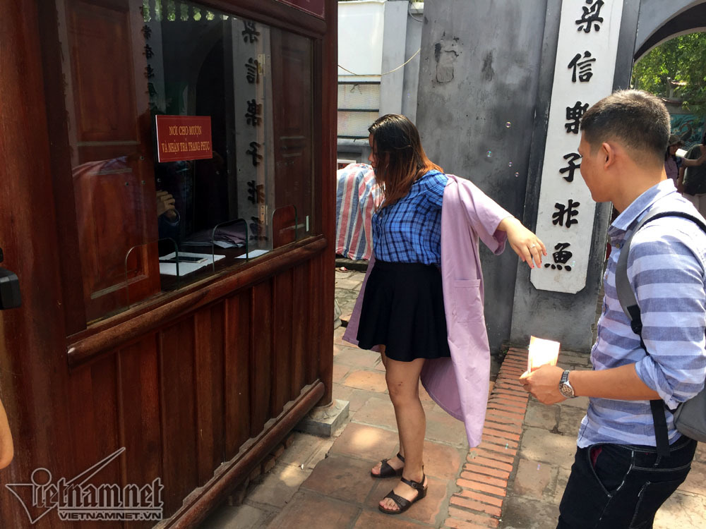 ăn mặc phản cảm, quy tắc ứng xử, đền Ngọc Sơn