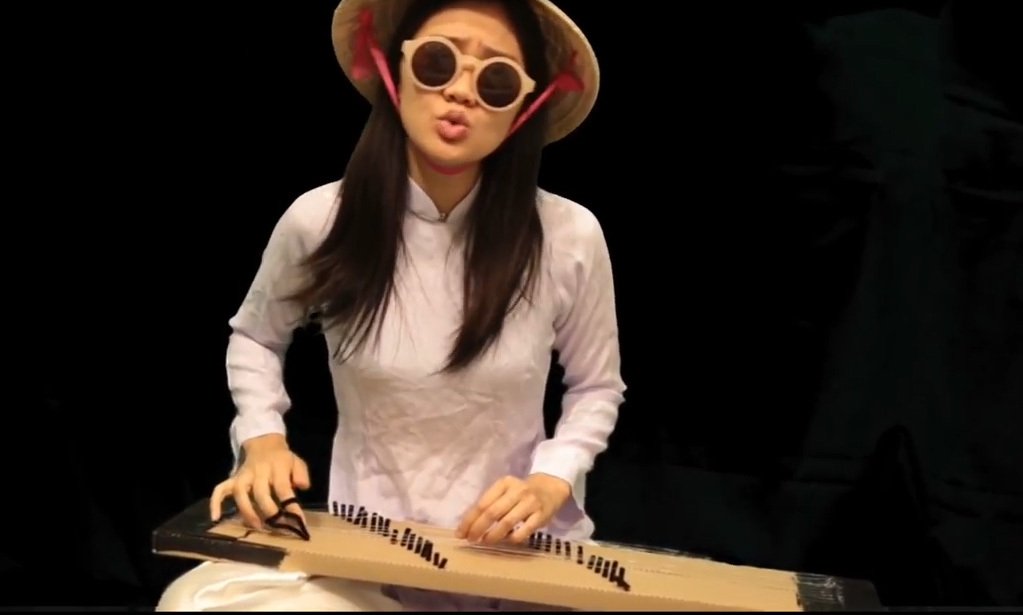 'Bạn gái Lệ Rơi' hát cải lương hit của Justin Bieber là ai?