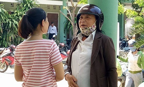 Nữ cán bộ xã bị tố lừa tiền tỷ rồi bỏ trốn