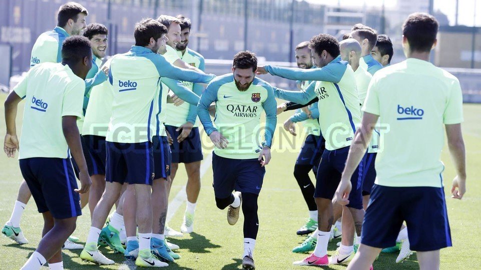 Messi bị