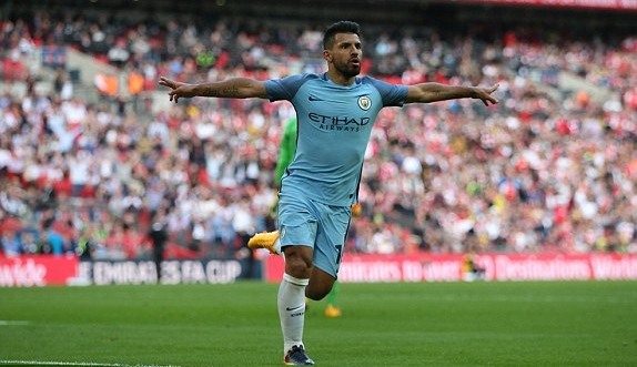 Arsenal 0-0 Man City phút 62 Aguero ghi bàn