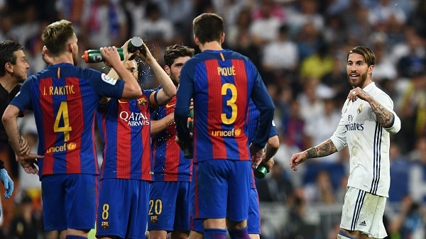 Real gục ngã trước Barca: Hỏa ngục chát chúa