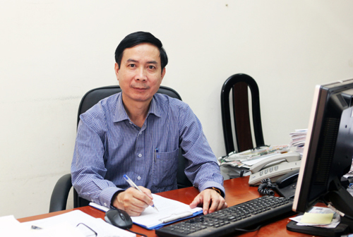 Tăng giá dịch vụ y tế: Người dân nên tham gia BHYT