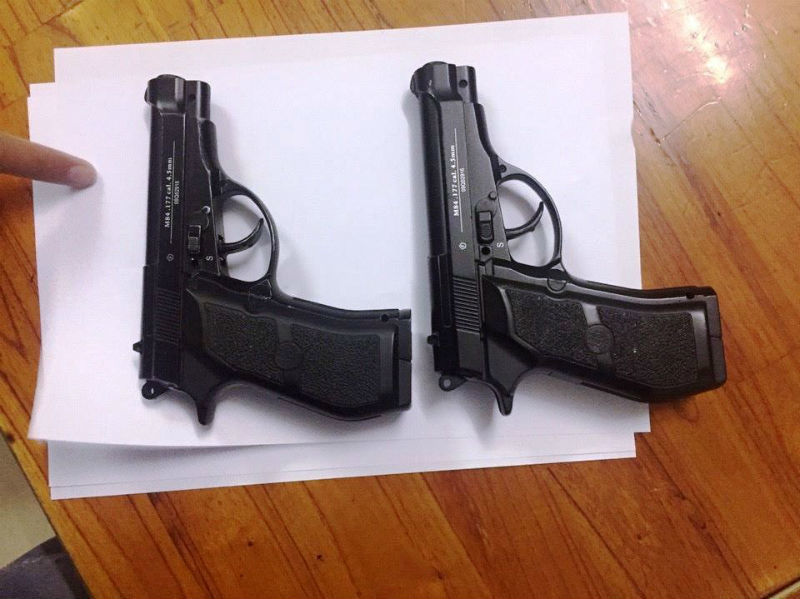 Bắt trùm ma túy mang 2 khẩu súng ngắn phòng thân