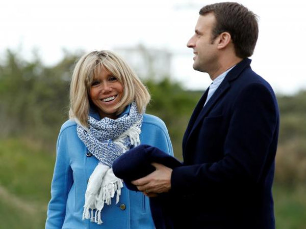 'Tình yêu sét đánh' của ứng viên tổng thống Pháp và vợ