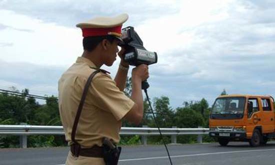 Đề xuất giảm tốc độ tối đa trong khu đô thị xuống 50km/h