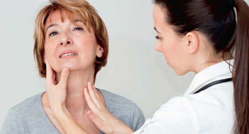 GS. Singapore khuyên cắt bỏ khối u lành tính tuyến nước bọt