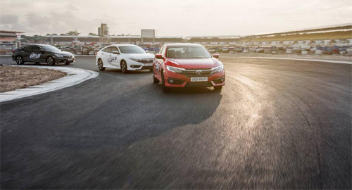 Trải nghiệm thú vị cầm lái Honda Civic thế hệ mới