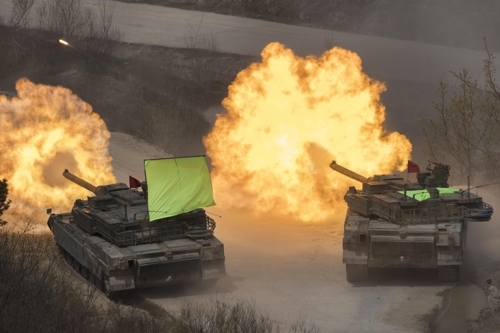 Xem xe tăng Mỹ-Hàn khai hỏa gần biên giới Triều Tiên