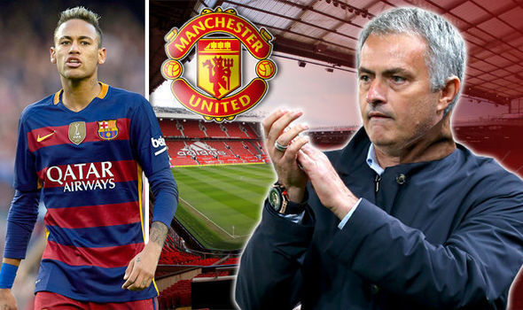 Neymar lộ siêu hợp đồng MU, Ronaldo bị 