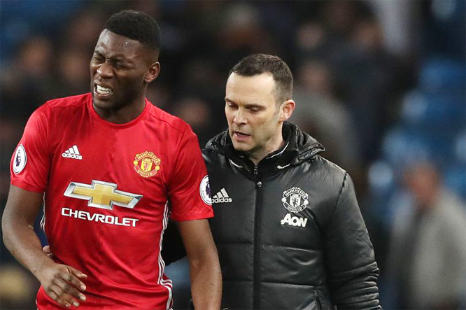 MU gặp họa lớn, mất hậu vệ thứ 4 vì chấn thương