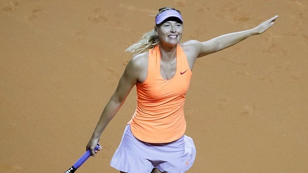 Sharapova lấy vé bán kết Stuttgart Open dễ như đi dạo