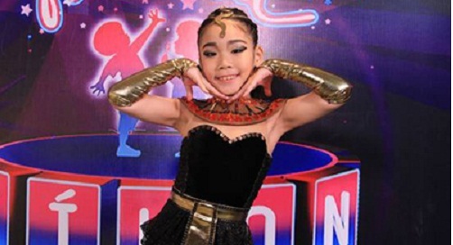 Phần trình diễn của bé Gia Như