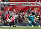 Rooney ghi bàn, MU tuột chiến thắng trước Swansea