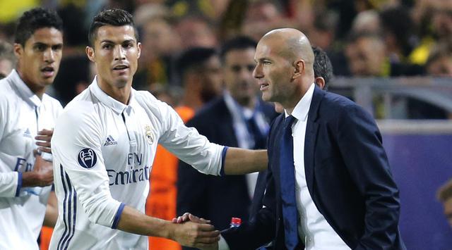 Làm thầy, Zidane vẫn