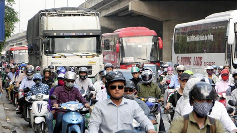 Lạ: Người dân đổ về Hà Nội, Sài Gòn, rất ít đường tắc