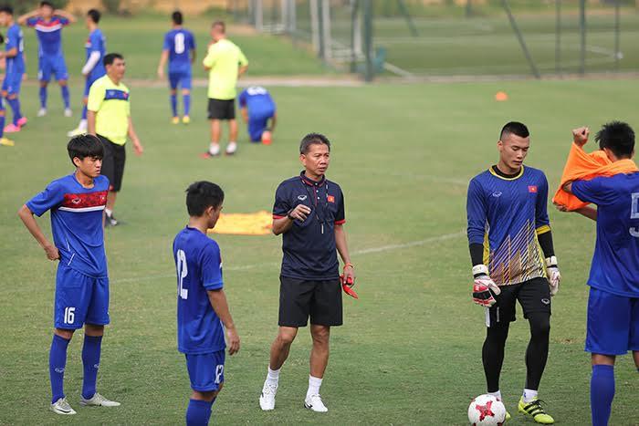 HLV Hoàng Anh Tuấn: “Chỉ mong U20 Việt Nam đủ người đá World Cup”