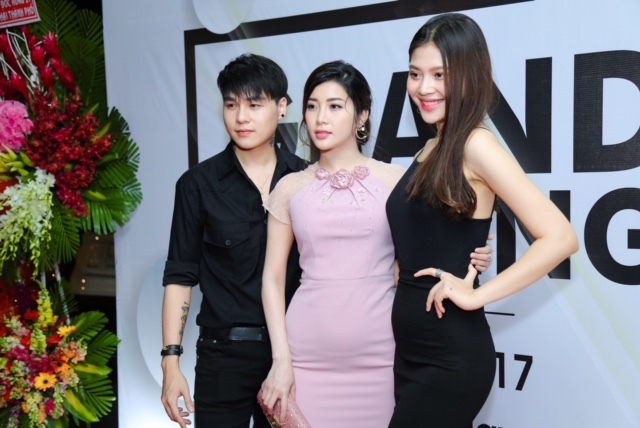 Yan My hội ngộ học trò Hà Hồ tại sự kiện