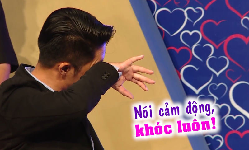 Vì câu nói của bạn gái, chàng kỹ sư bật khóc trên truyền hình