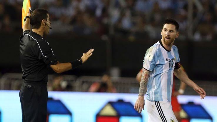 Messi thoát tội, Argentina mơ vé World Cup