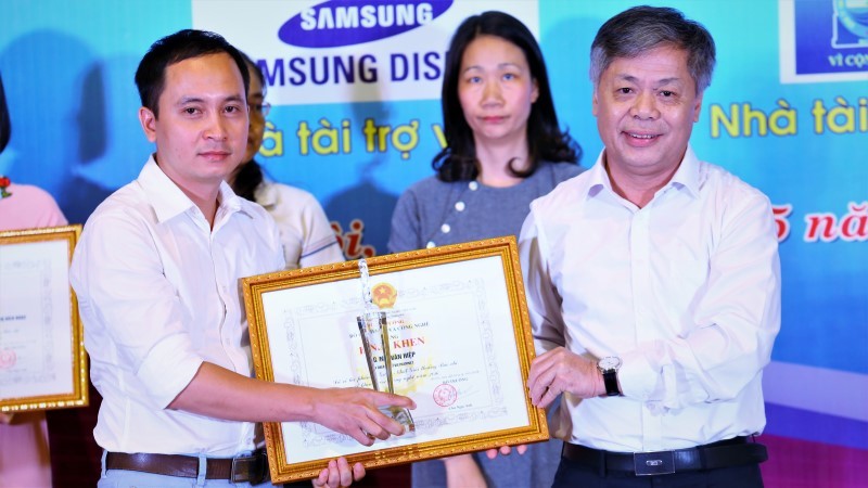 Báo VietNamNet đoạt giải Nhất giải báo chí khoa học công nghệ 2016