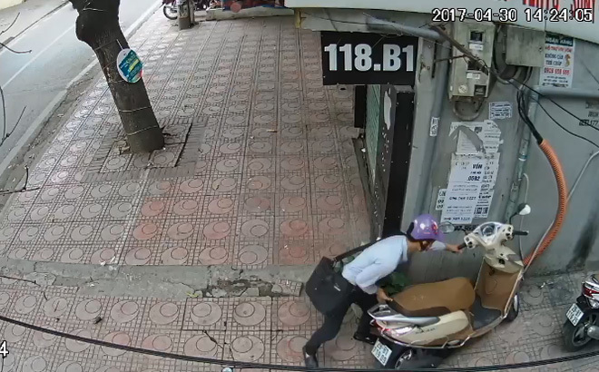 10 giây và lời cảnh báo những ai dùng khóa chữ U cho xe máy