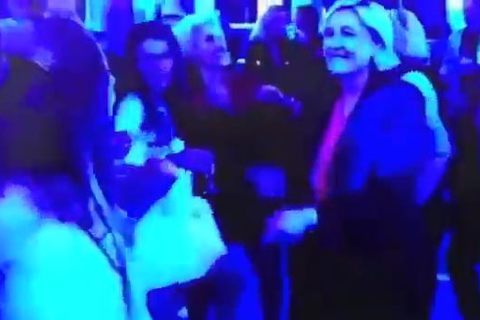 Bà Le Pen nhảy cực sung sau khi thất cử
