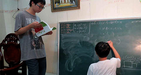 3 câu hỏi trước khi cho con học tại nhà