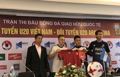 HLV Hoàng Anh Tuấn tự tin