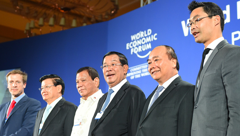 Hình ảnh Thủ tướng bắt đầu các hoạt động tại WEF-ASEAN