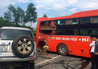 Xế hộp lấn làn phi thẳng xe khách trên cao tốc Hà Nội - Lào Cai