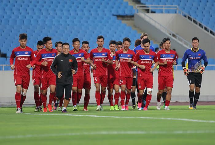 HLV Hữu Thắng: “Công Phượng, Tuấn Anh không thua kém cầu thủ U22 Argentina”