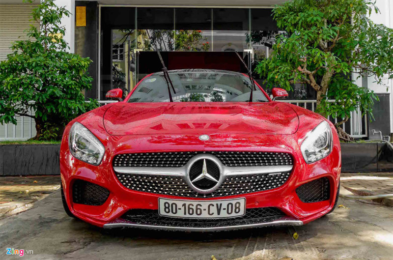 Cường Đô La chi 8 tỷ đồng mua thêm siêu xe Mercedes GT